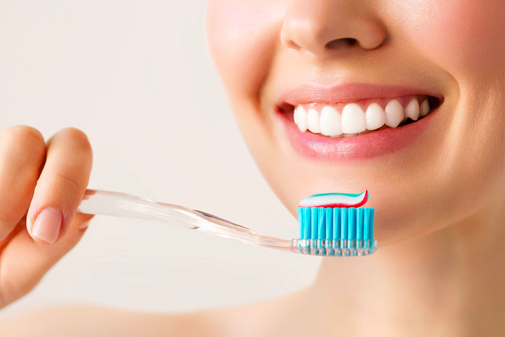 quale dentifricio usare la guida completa